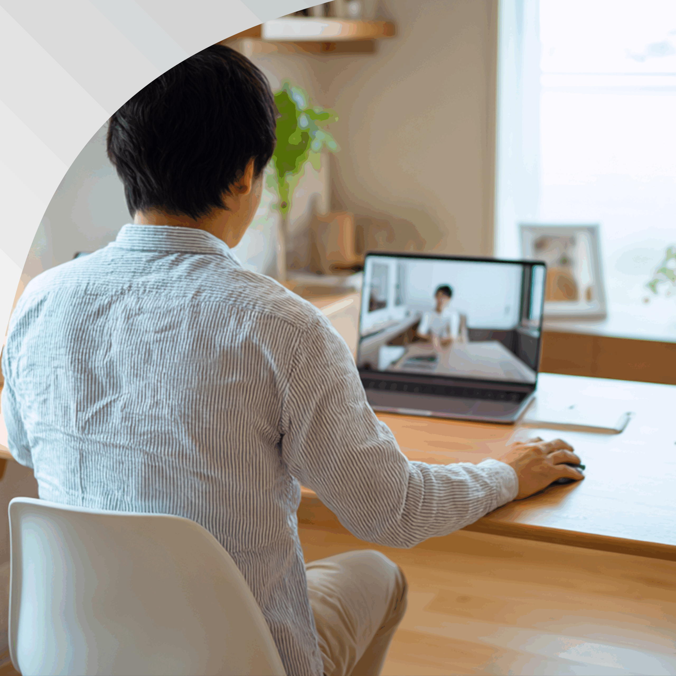 オンラインでヒアリングをしている様子のイメージ